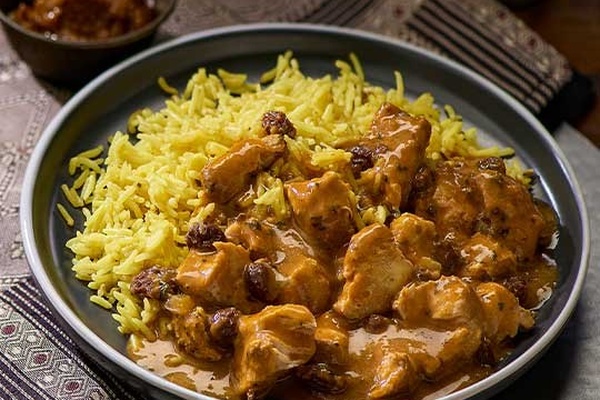 Fruity Chicken Curry with Rice