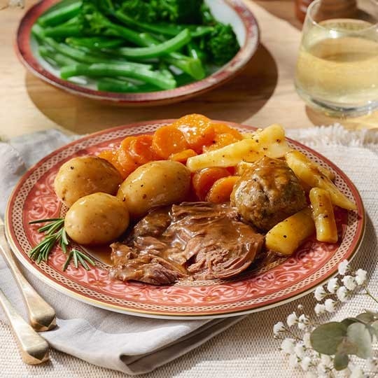 Classic Beef Dinner Microwave Ready Meal