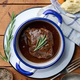 Slow Cooked Beef Brisket in Red Wine Gravy