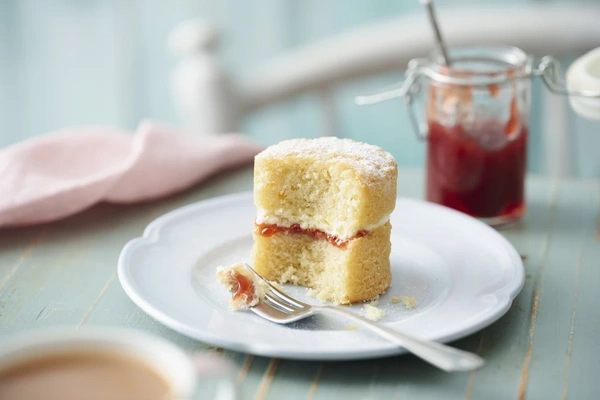 Victoria Sponge Cake