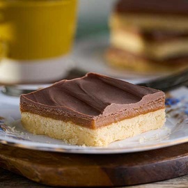 Luxury Millionaires Slice