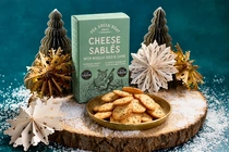 Pea Boat Green Nigella Seed & Chive Cheese Sables