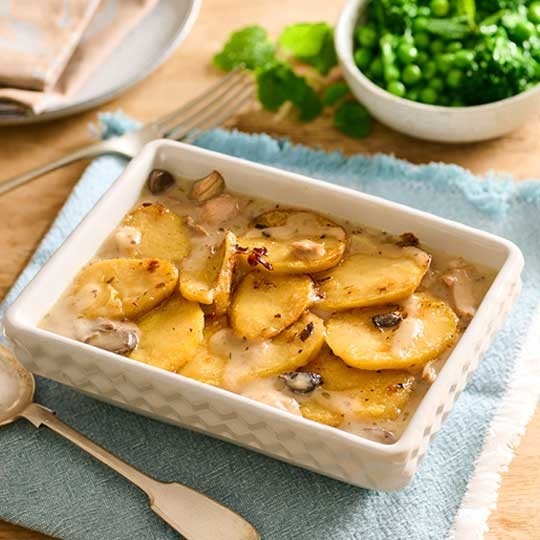 Chicken & Mushroom Hotpot Microwaveable Ready Meal