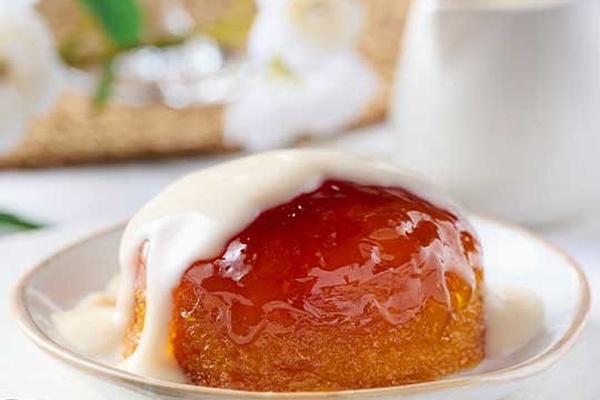 Syrup Sponge Pudding with Custard