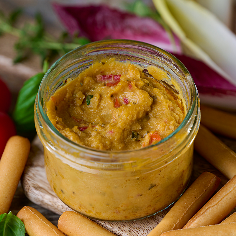 Basil, Chilli & Garlic Hummus & Breadsticks Parsley Box